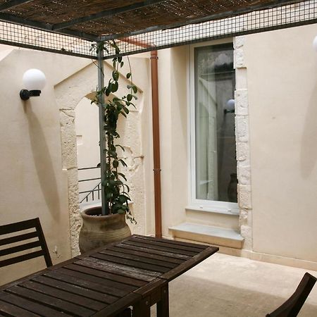 Ferienwohnung Lanterne Magiche Ortigia - Dependances Syrakus Exterior foto